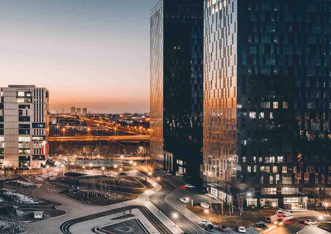 building-4885295_1920 복사.jpg